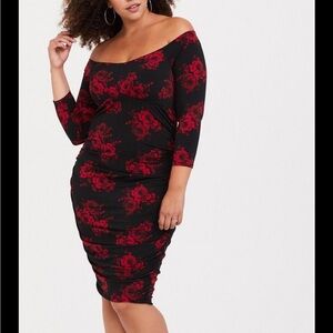 torrid Black W/Red Roses Studio Knit Off-Shoulder Bodycon Romantic Dress NWT 6X
